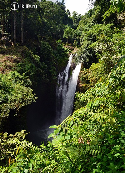 Водопад Aling-Aling